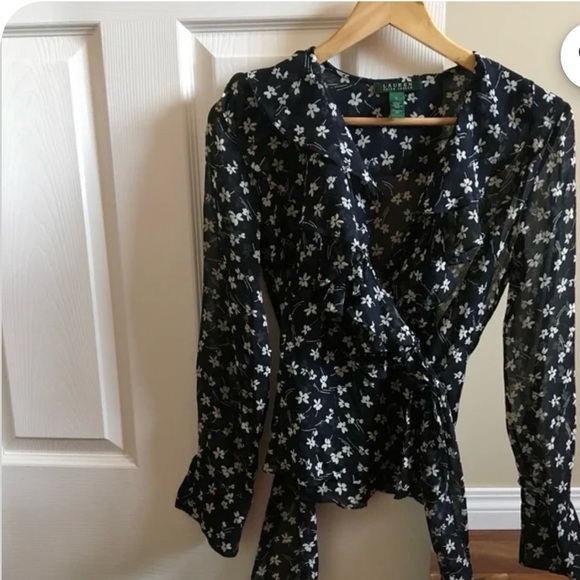 Vintage Ralph Lauren 100% Silk designer blouse black floral Silk Top Size PS - Picture 4 of 11